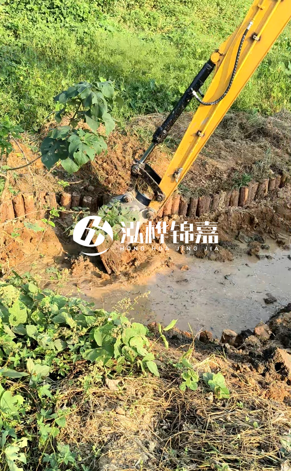 德州河道清淤專業(yè)施工-打完松木樁后為何需要立即清理淤泥？