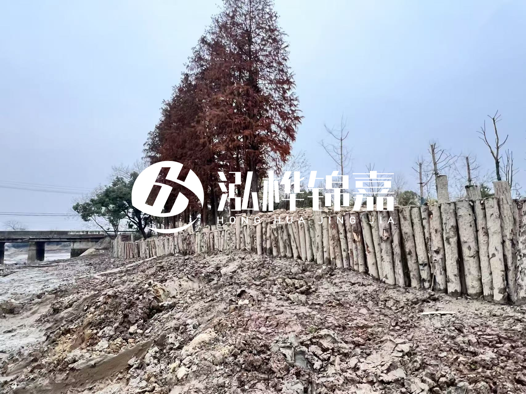 平?jīng)鐾跈C打木樁專業(yè)施工-松木樁工程量怎么計算的？
