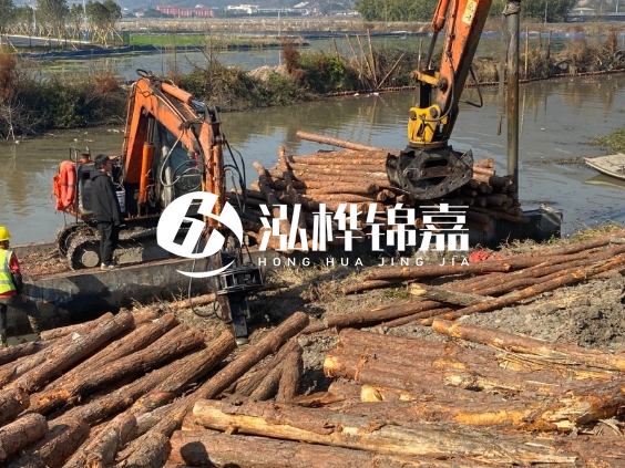 湖南松木樁批發(fā)廠家-5米松木樁批發(fā)1000根有優(yōu)惠嗎？