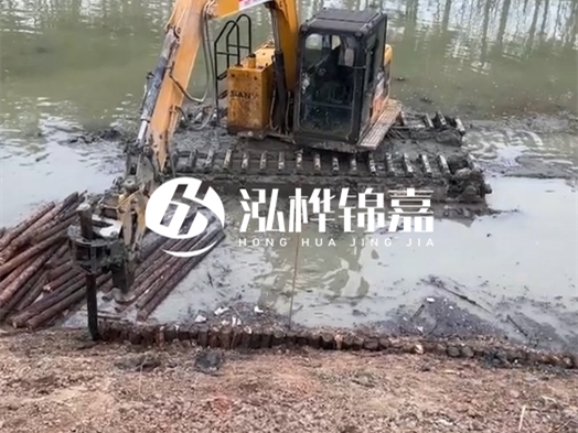 河道木材松木樁怎么選？河道工程用什么規(guī)格松木樁？